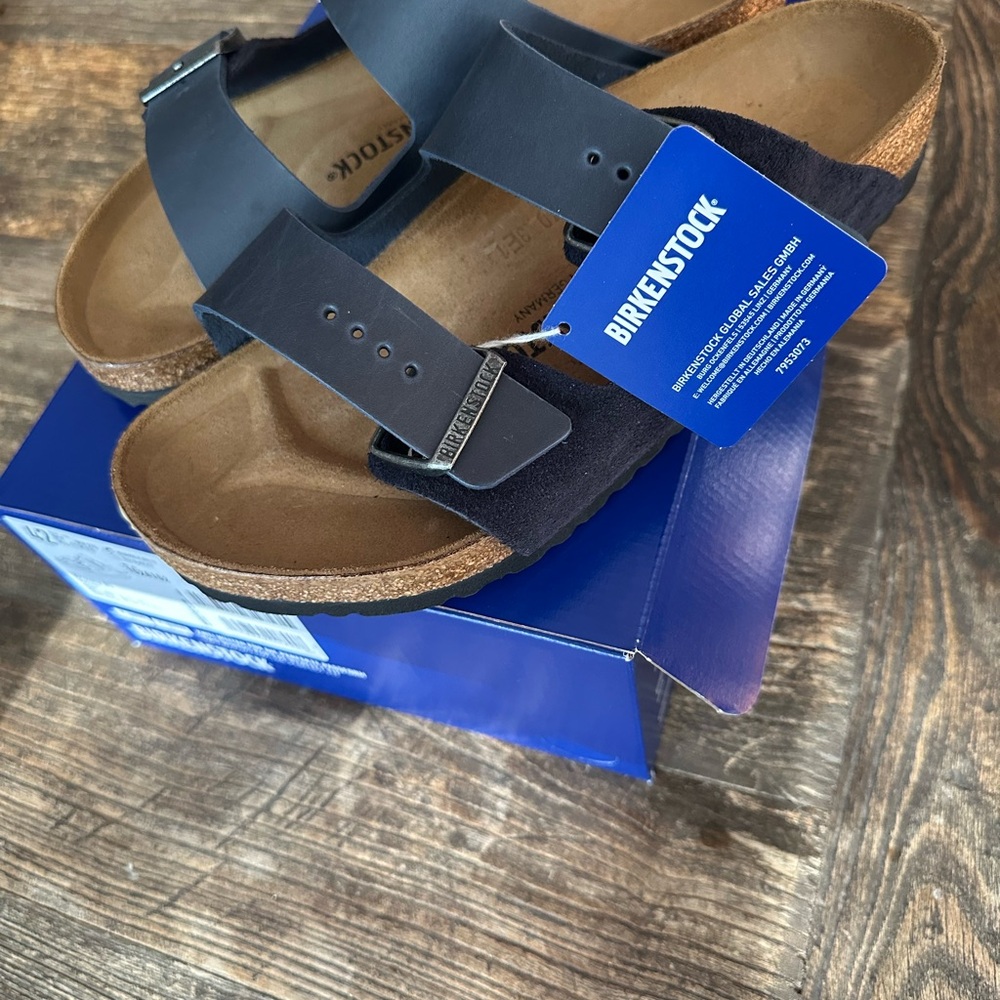 NEW! Birkenstock Men's Navy Arizona Sandals